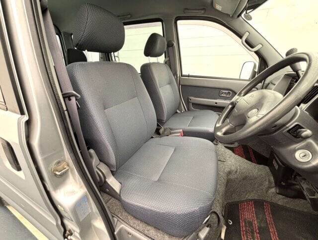 2001 DAIHATSU ATRAI
