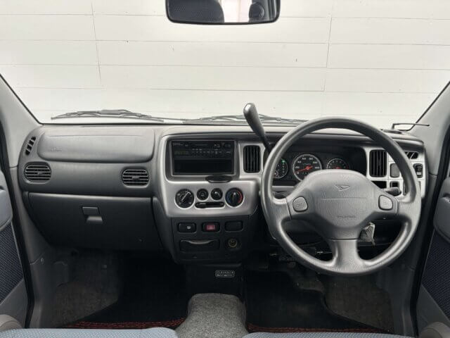 2001 DAIHATSU ATRAI