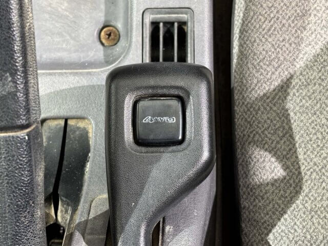 1999 MITSUBISHI MINICAB TRUCK