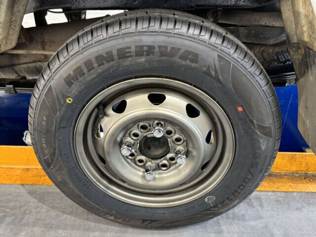 1999 MITSUBISHI MINICAB TRUCK