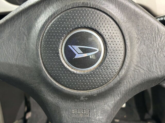 2001 DAIHATSU MIRA GINO