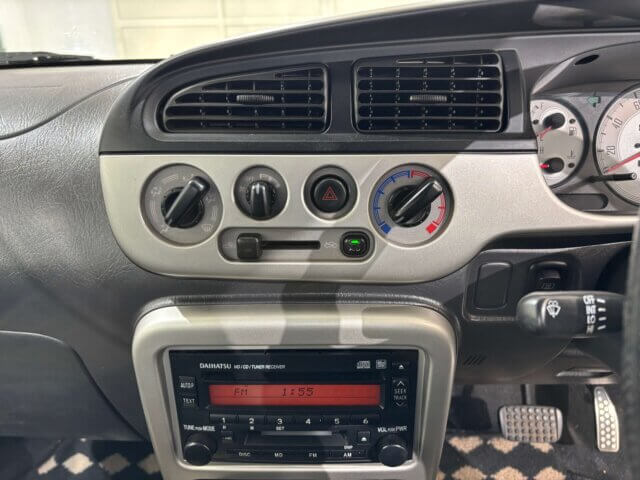 2001 DAIHATSU MIRA GINO