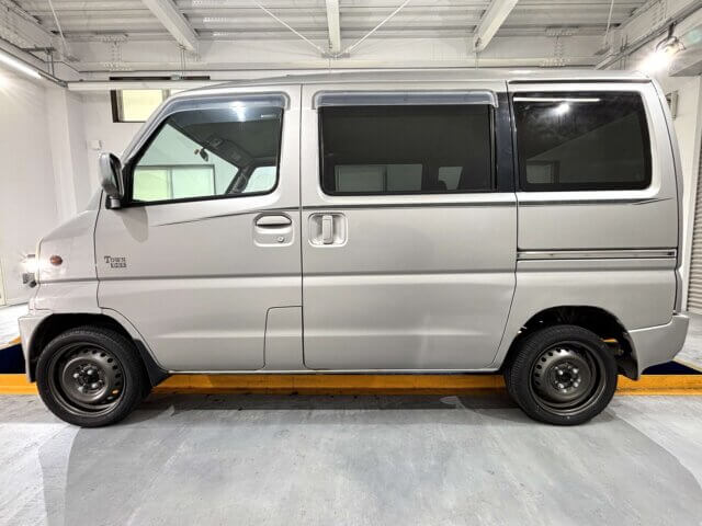 2000 MITSUBISHI TOWN BOX