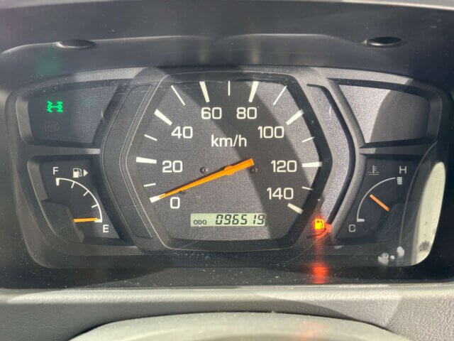 2000 MITSUBISHI TOWN BOX