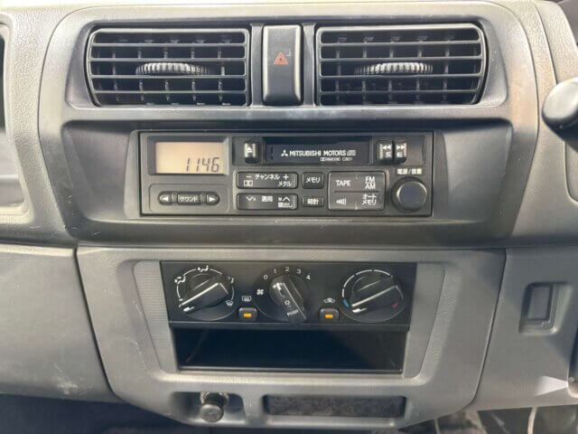 2000 MITSUBISHI TOWN BOX