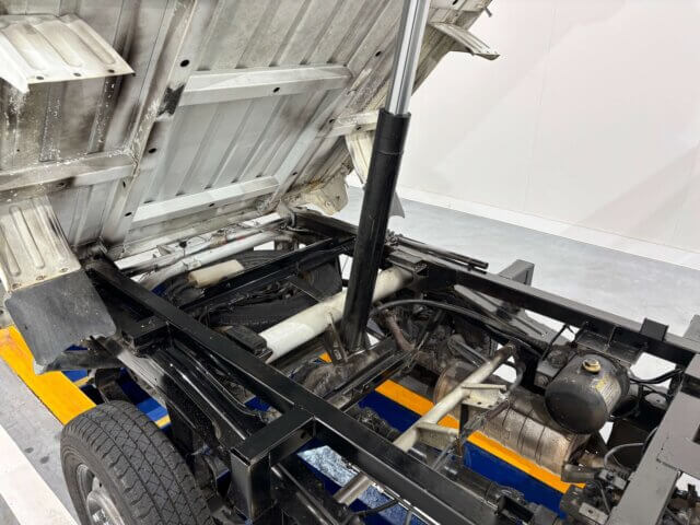 1997 SUZUKI CARRY DUMP