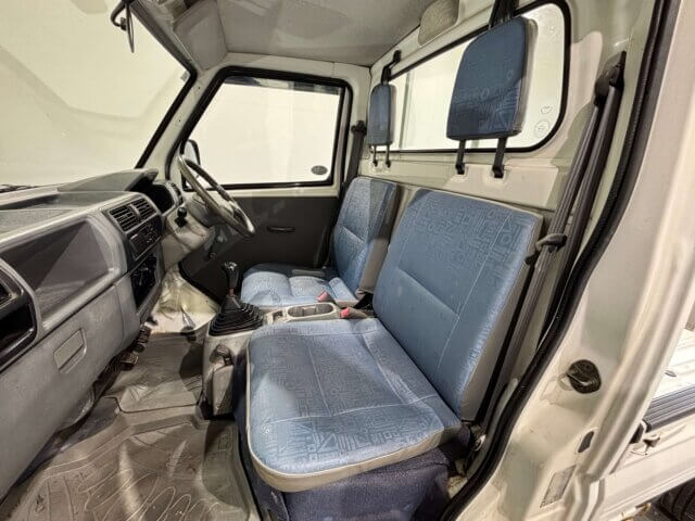 2000 MITSUBISHI MINICAB TRUCK