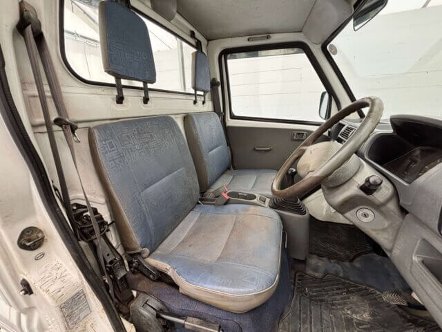 2000 MITSUBISHI MINICAB TRUCK
