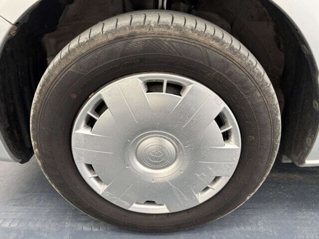 2001 TOYOTA NOAH