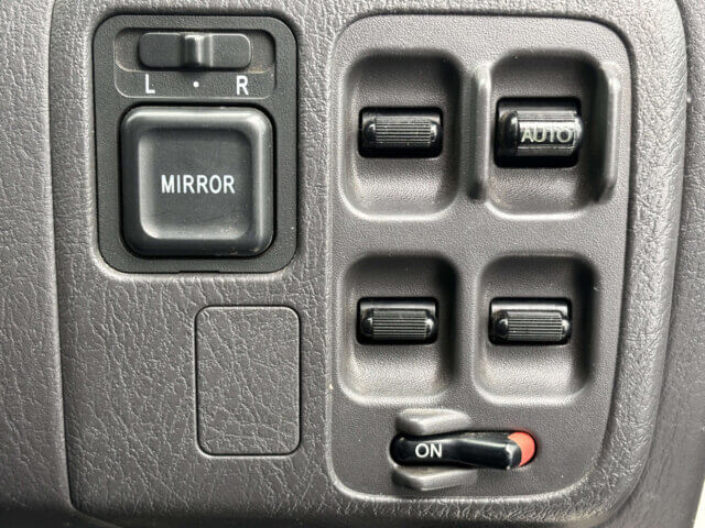 2001 HONDA LIFE