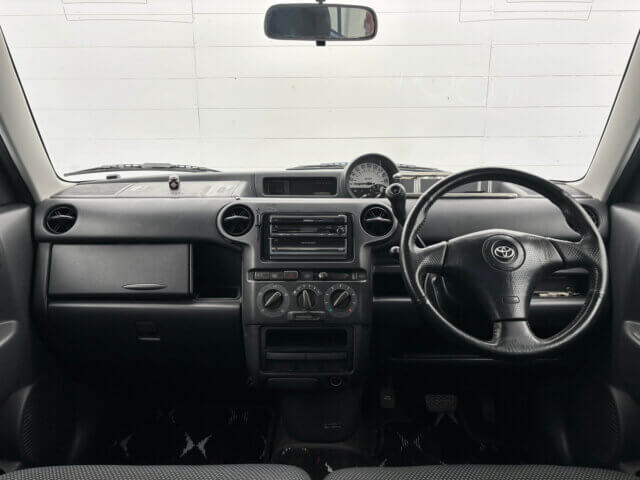 2001 TOYOTA bB