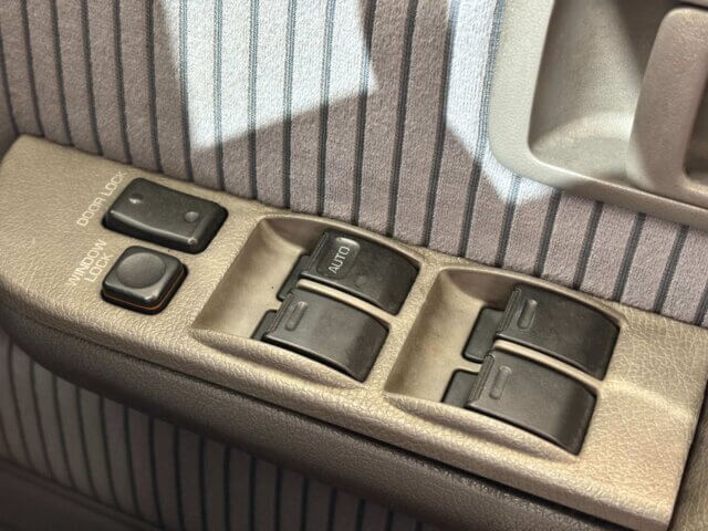 1991 TOYOTA LAND CRUISER PRADO