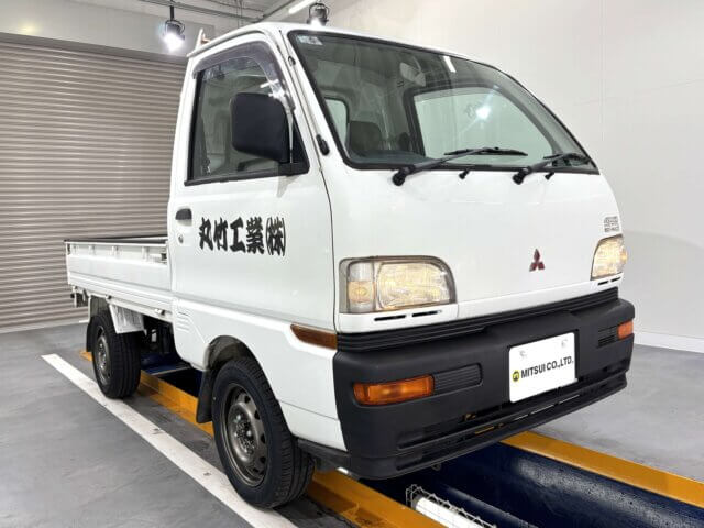 1997 MITSUBISHI MINICAB TRUCK