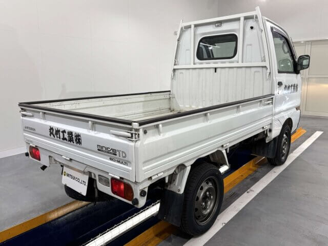 1997 MITSUBISHI MINICAB TRUCK