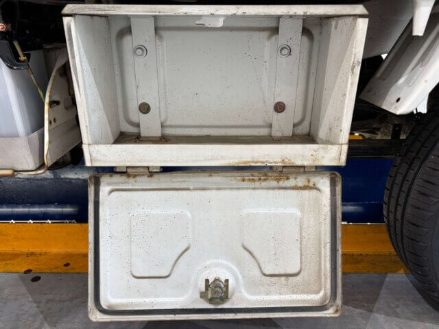 1997 MITSUBISHI MINICAB TRUCK