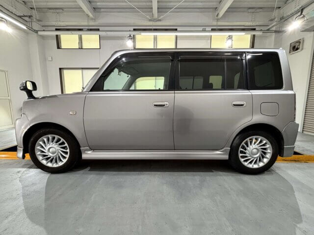 2001 TOYOTA bB