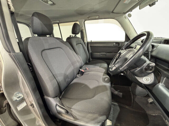 2001 TOYOTA bB