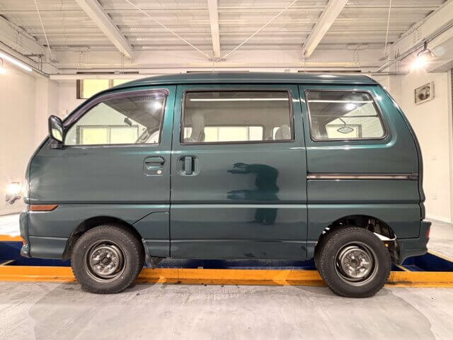1995 MITSUBISHI BRAVO