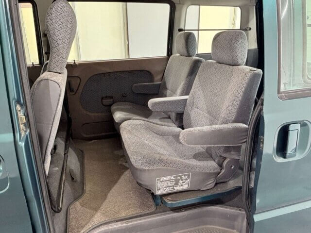 1995 MITSUBISHI BRAVO