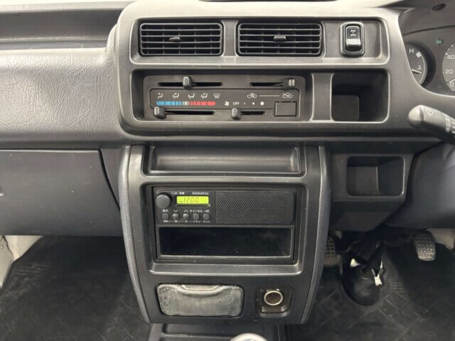2001 DAIHATSU HIJET TRUCK
