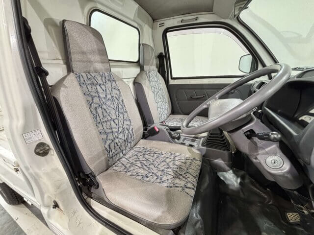 1998 MITSUBISHI MINICAB TRUCK