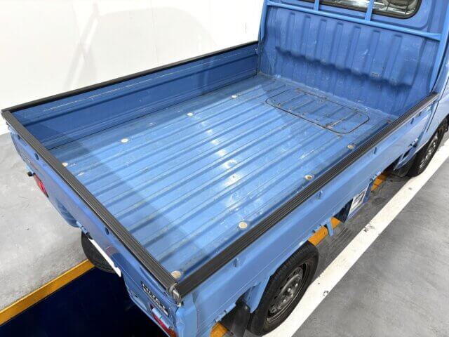 2000 DAIHATSU HIJET TRUCK