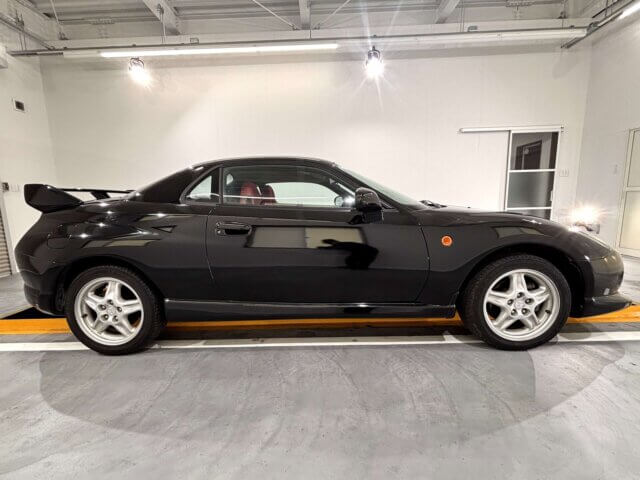 2000 MITSUBISHI FTO