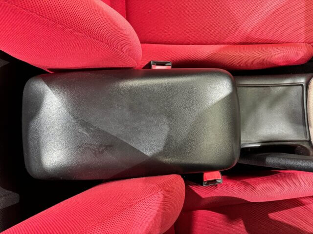2000 MITSUBISHI FTO