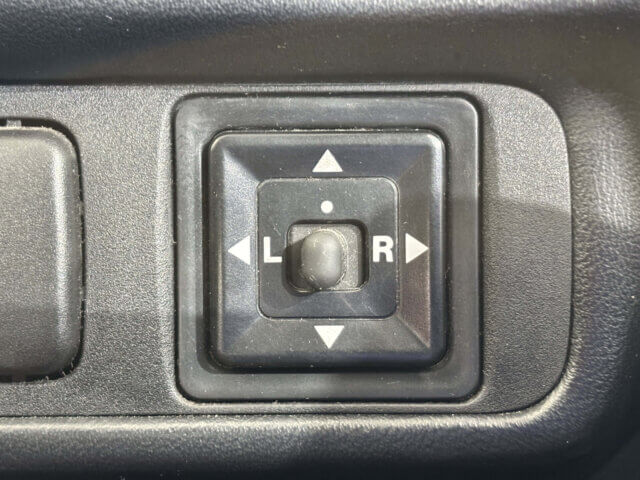 2000 MITSUBISHI FTO
