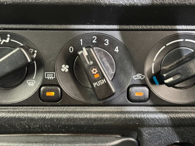 2001 MITSUBISHI PAJERO MINI