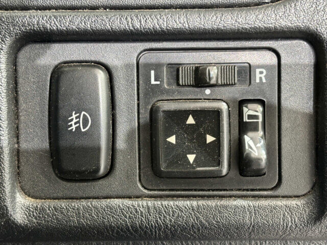 2001 MITSUBISHI PAJERO MINI