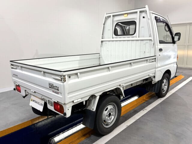 1994 MITSUBISHI MINICAB TRUCK