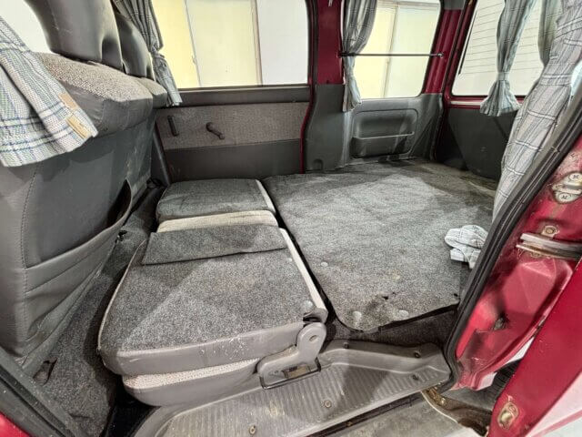 1996 DAIHATSU ATRAI