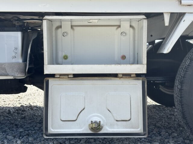 1994 MITSUBISHI MINICAB TRUCK
