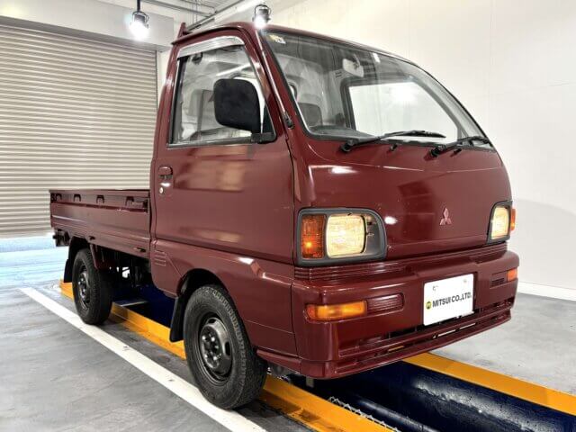 1996 MITSUBISHI MINICAB TRUCK