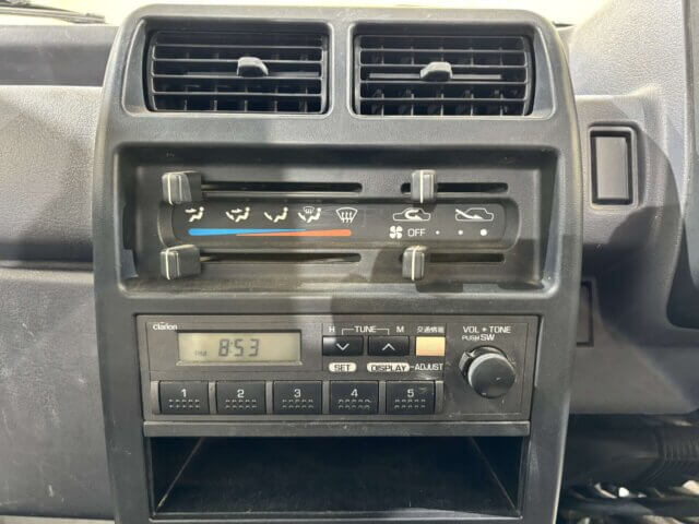 1996 MITSUBISHI MINICAB TRUCK