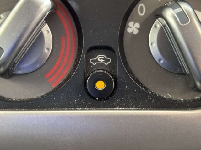 2006 NISSAN X-TRAIL