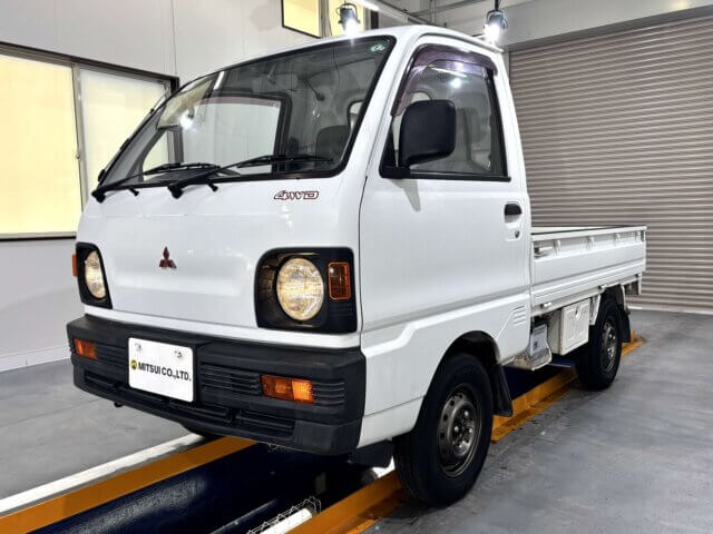 1991 MITSUBISHI MINICAB TRUCK