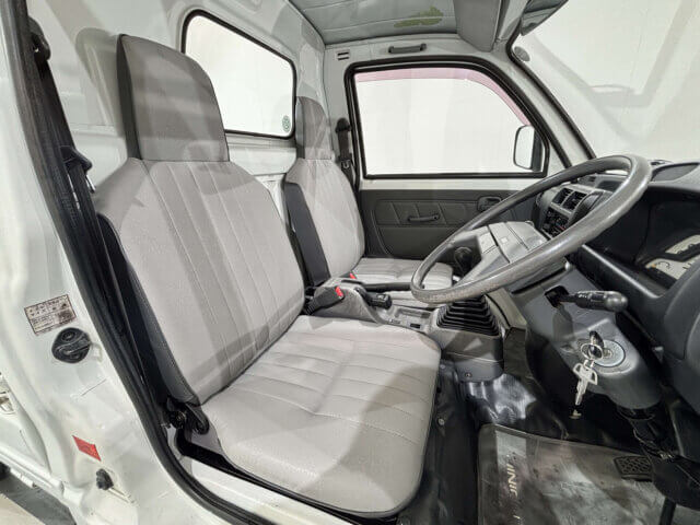 1991 MITSUBISHI MINICAB TRUCK
