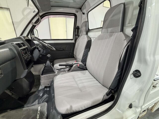 1991 MITSUBISHI MINICAB TRUCK