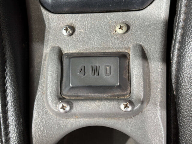 1999 MITSUBISHI MINICAB TRUCK