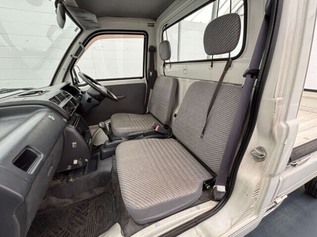 2000 DAIHATSU HIJET TRUCK