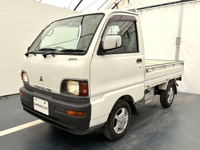 1997 MITSUBISHI MINICAB TRUCK