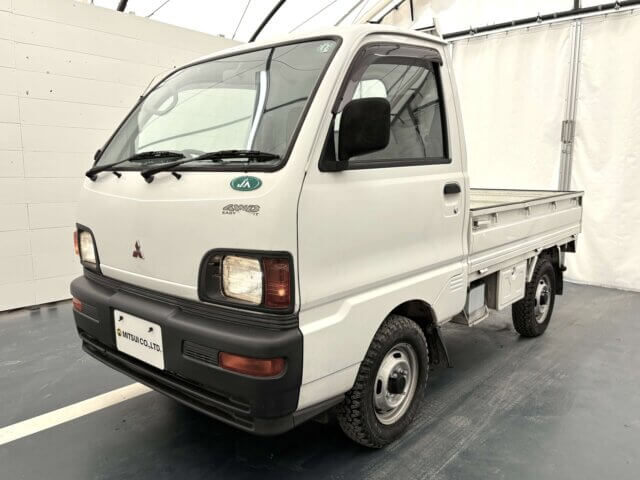 1996 MITSUBISHI MINICAB TRUCK