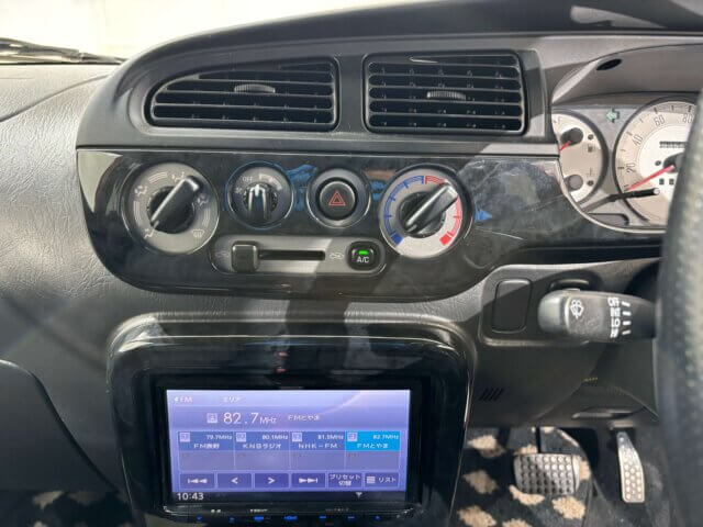 2001 DAIHATSU MIRA GINO