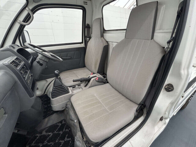 1992 MITSUBISHI MINICAB TRUCK