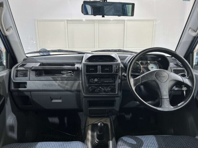 1999 MITSUBISHI PAJERO MINI