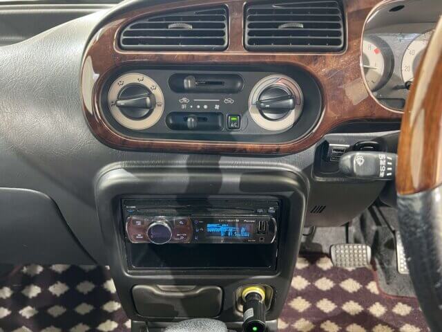 1999 DAIHATSU MIRA GINO