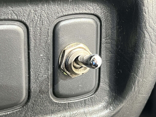 1999 DAIHATSU MIRA GINO