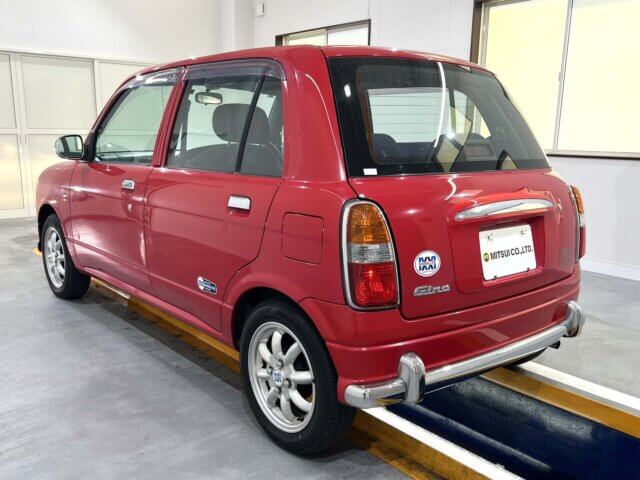 2000 DAIHATSU MIRA GINO
